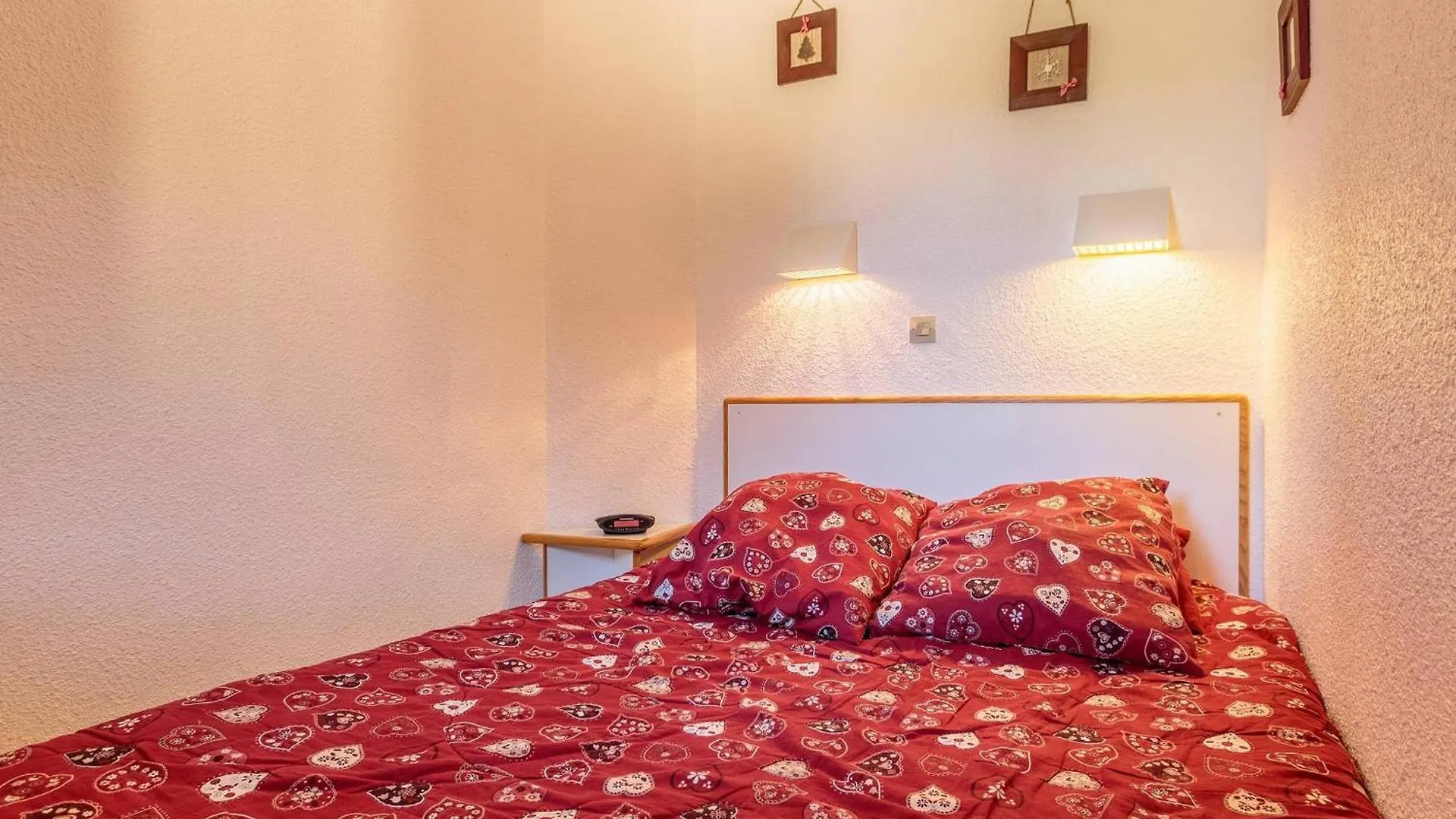 Charmant 2 Pieces Renove, Acces Skis Aux Pieds, Proche Commerces Et Remontees, Balcon Sud-Ouest - Fr-1-353-23 La Plagne 0*,  Frankreich