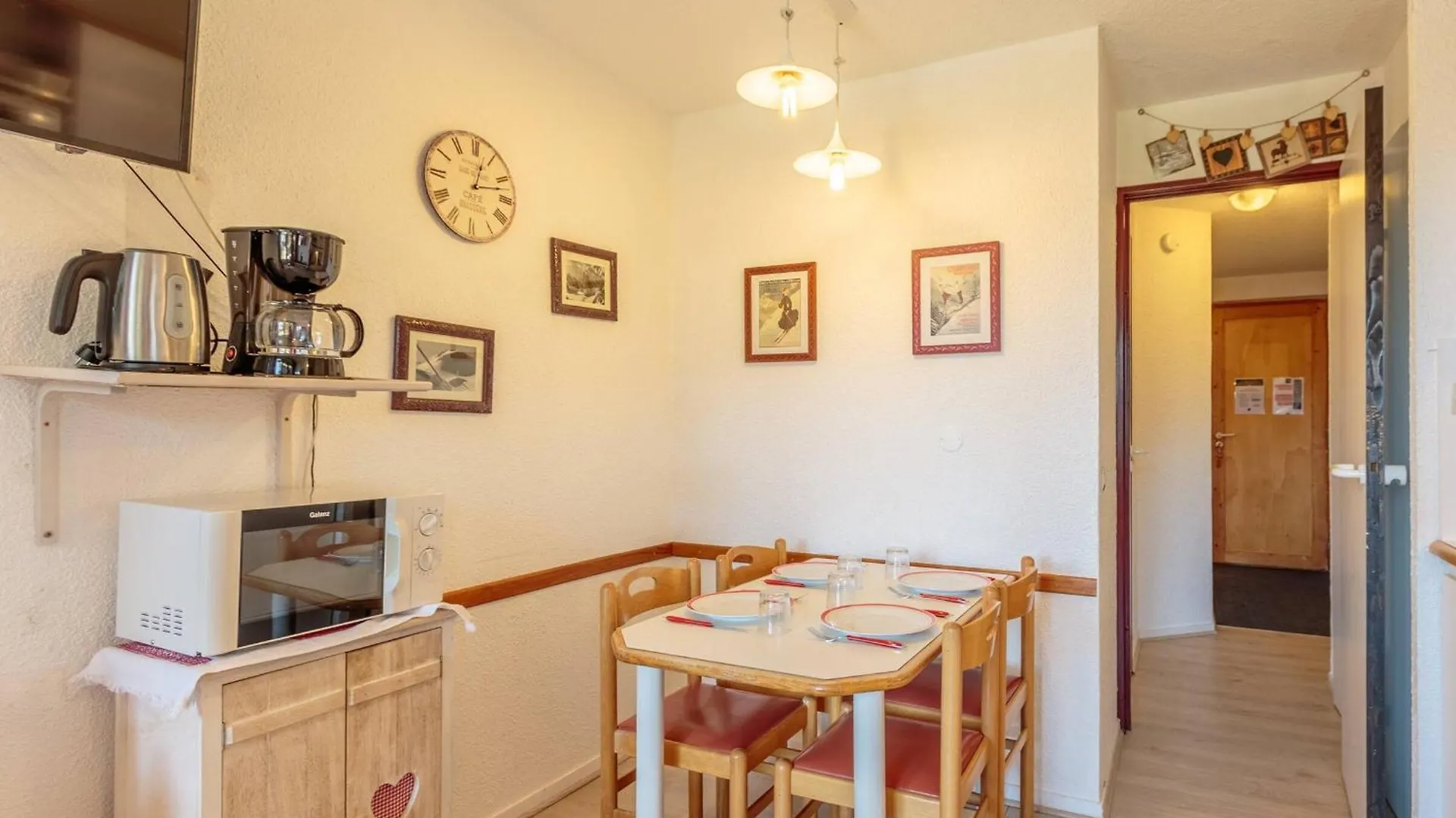 Charmant 2 Pieces Renove, Acces Skis Aux Pieds, Proche Commerces Et Remontees, Balcon Sud-Ouest - Fr-1-353-23 La Plagne 0*,